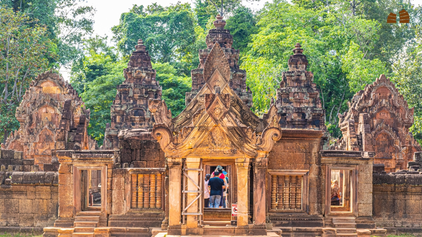 How to get to Angkor Wat Cambodia?