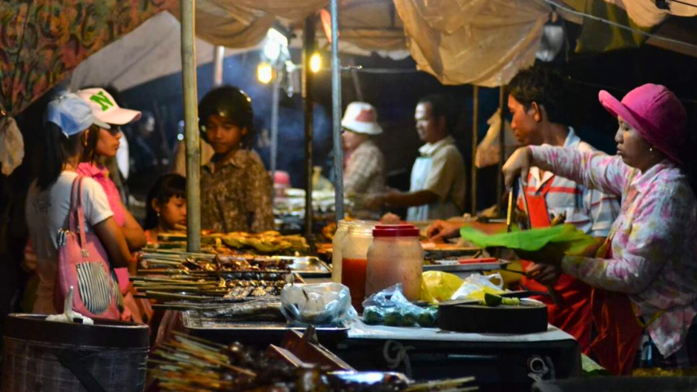 Local night market in Siem Reap