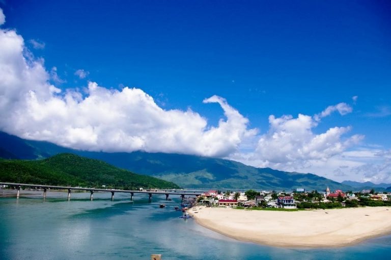 Hai Van Pass: Vietnam's Breathtaking Mountain Road in Danang