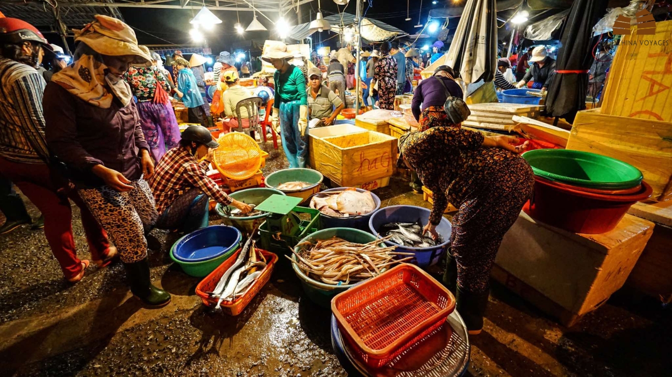 Vibrant Hoi An Fish Market in the early morning