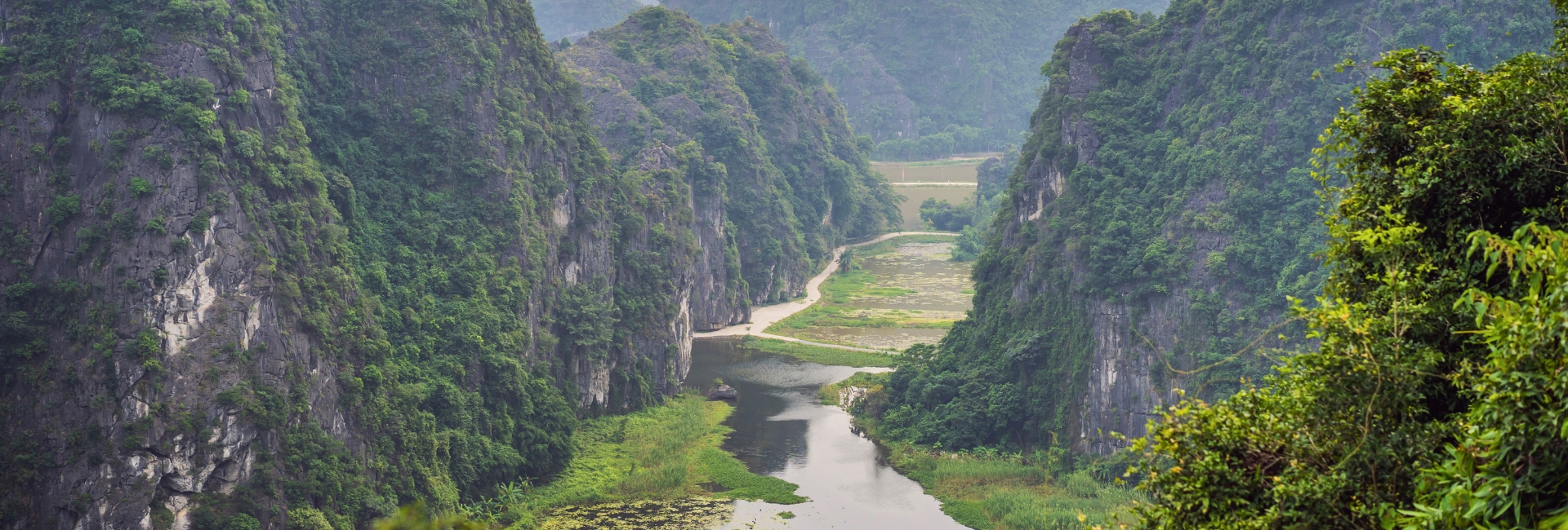 Top 10 Things Must-do in Ninh Binh Vietnam That You Simply Can’t Afford to Miss