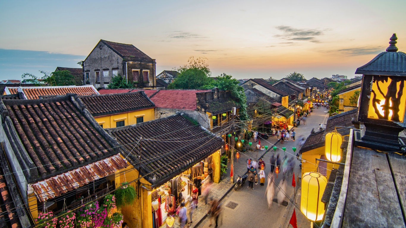 How to get from Hanoi to Hoi An? Complete Travel Guide